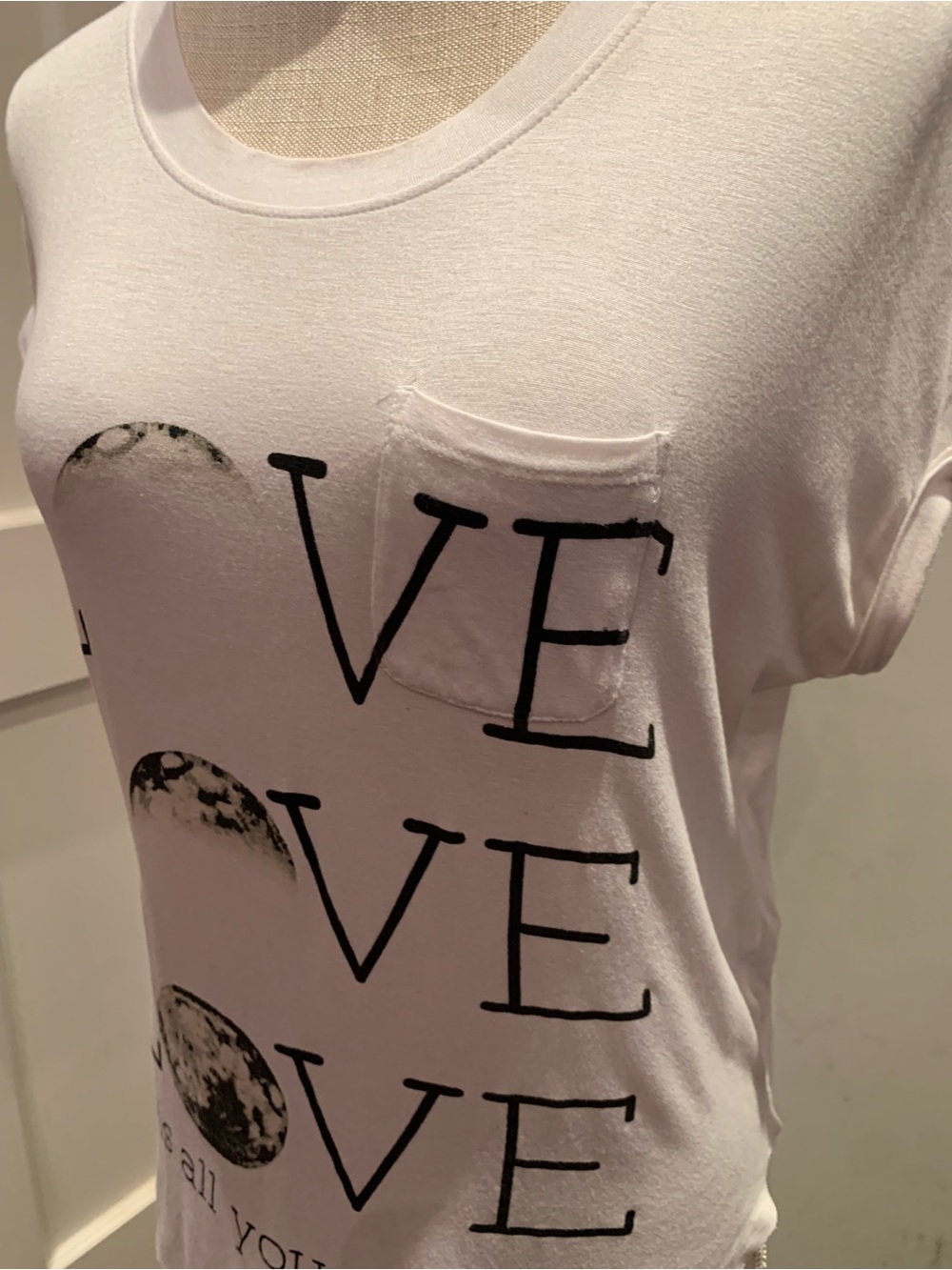 🩷LOVE PEACE AND LAZY DAYS🩷NWT! ROUND NECK, ROLLED SLEEVES. EXCELLENT CONDITION! - Picture 9 of 11
